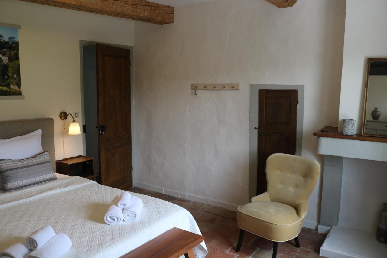 Chambres D'Hotes Des Gens Heureux Сент-Ипполит-дю-Фор Экстерьер фото